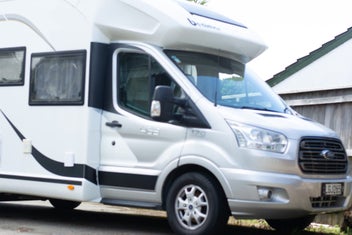 TrailLite Ford Benimar Tessoro