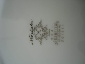 Listing 3 of 3 for 8 Quality Noritake Japan Salad/Dessert Plates - Isabella 6531. VG Condition.