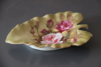 Listing 2 of 7 for Gainsborough Japan Hand painted Leaf Dish 1970's