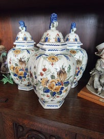 Listing 1 of 3 for Royal Delft Porcelain Vase with lid