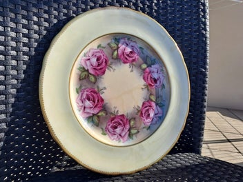 Listing 3 of 8 for Aynsley, Bailey, Pink cabbage roses dinner plate