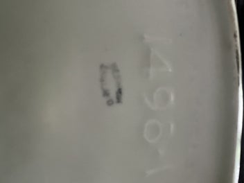 Listing 7 of 8 for Beswick White Trough Vase - (37187) - No. 1498-1