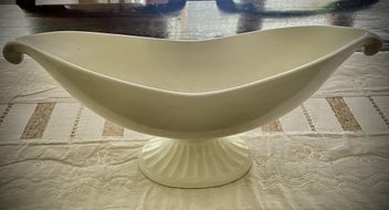 Listing 8 of 8 for Beswick White Trough Vase - (37187) - No. 1498-1