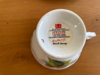 Listing 10 of 19 for PARAGON SIX WORLD FAMOUS ROSES SET