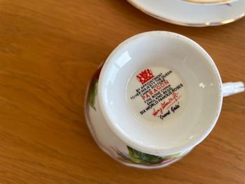 Listing 16 of 19 for PARAGON SIX WORLD FAMOUS ROSES SET