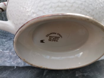 Listing 11 of 15 for Rare vintage Wade England tea set, ivory and gold grapevine , creamer sugar