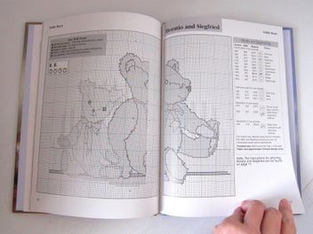 Listing 4 of 10 for **TEDDY BEARS IN CROSS STITCH - STEVEN JENKINS (HARDCOVER)