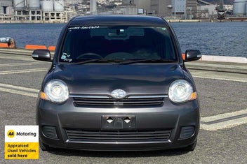 Toyota Sienta 2014 photo 3