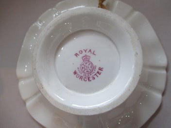 Listing 2 of 5 for ROYAL WORCESTER MINIATURE FRUIT DISH. HAND PAINTED