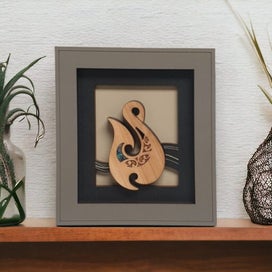 Listing 2 of 4 for Single Artwork - HEI MATAU (HOOK)