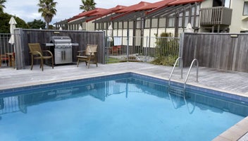 Listing 13 of 13 for FAIRWAY LODGE TIMESHARE