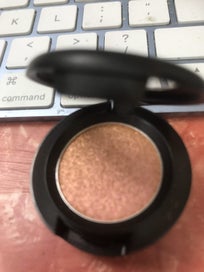 Listing 2 of 2 for MAC EYESHADOW SINGLES
