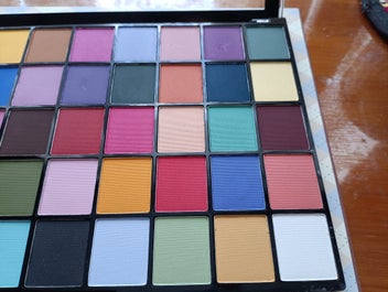 Listing 6 of 7 for Revolution eyeshadow palette