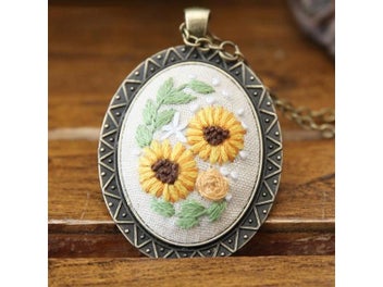 Listing 1 of 10 for Pastoral Style Embroidery Pendant Kits With Needle Thread For Diy Art Crafts