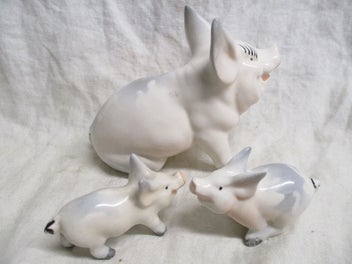 Listing 2 of 3 for *SH 611 - Vintage Beswick Figurine - MOTHER PIG AND PIGLETS - AF