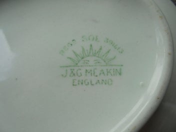 Listing 8 of 8 for Small vintage English lidded tureen - J&G Meakin