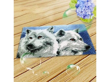 Listing 1 of 9 for Latch Hook Kit