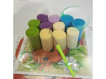 Listing 4 of 9 for Latch Hook Kit