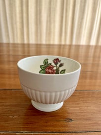 Listing 2 of 7 for VINTAGE WEDGWOOD MOSS ROSE T.432 TEA SET TEA SERVICE SUGAR, CREAM, MILK