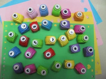 Listing 5 of 10 for 1 PCS Kid Child Mini Printing Paper Hand Shaper Scrapbook Tags Cards Craft DIY