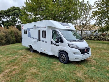 2025 Fiat Ducato Pilote P740FC Rear Island Bed