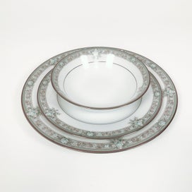 Listing 1 of 16 for Noritake - 'Lunceford' Legendary Collection Trio Dinnerware set