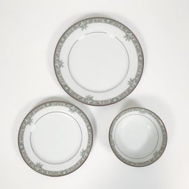 Listing 2 of 16 for Noritake - 'Lunceford' Legendary Collection Trio Dinnerware set