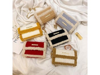 Listing 3 of 10 for Latch Hook Kit