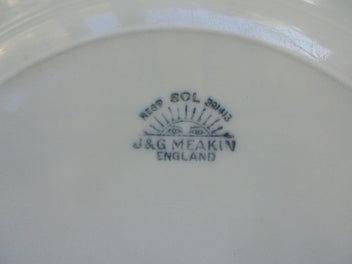 Listing 5 of 5 for Vintage English J&G Meakin dinner plate