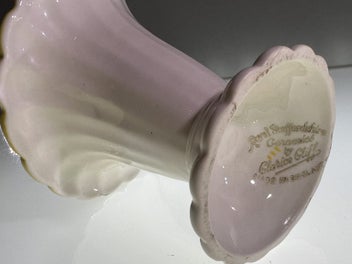 Listing 6 of 7 for Clarice Cliff Fan-Shaped Vase – Royal Staffordshire, England c.1930s–1940s