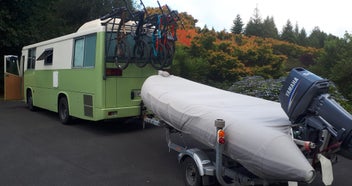 1996 Hino Rainbow 8.4 metre motor home