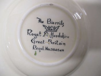 Listing 9 of 9 for BR 9296 - Six Royal Staffordshire Dessert Plates - Great Britain - The Biarritz