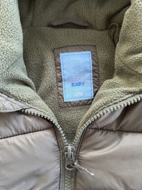 Listing 3 of 3 for Puffer Jacket / 12 months