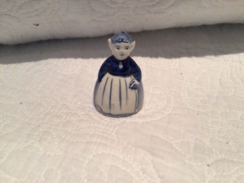 Listing 1 of 2 for Delft Salt Shaker