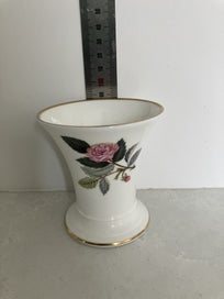 Listing 4 of 11 for Pair of vintage Wedgwood Hathaway Rose pieces - vase and lidded container