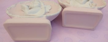 Listing 8 of 9 for Vintage 3D Cherub Vase's Pink & White Bisque Wall Hanging/Free Standing Pockets