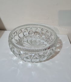 Listing 8 of 8 for Gorgeous Pressed Glass Bowl