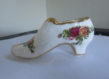 Listing 2 of 3 for Royal Albert Old Country Roses shoe exc condition England 1962