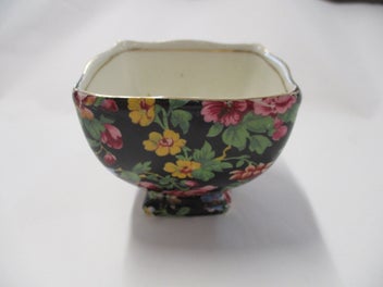 Listing 1 of 4 for SH 1015 - Royal Winton Sugar Bowl - Esthel - England - All Over Black Floral