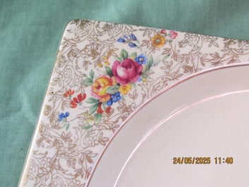 Listing 4 of 8 for Wilkinson Design,Plate, The Biarritz, Gold Foil/Roses, 230 x 195 mm, 1933-1936