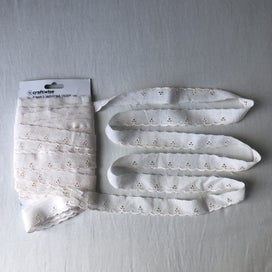 Listing 1 of 6 for Vintage Cotton Embroidery Anglaise Trim 15 Metres Haberdashery Sewing Crafts