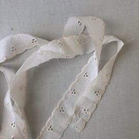 Listing 3 of 6 for Vintage Cotton Embroidery Anglaise Trim 15 Metres Haberdashery Sewing Crafts