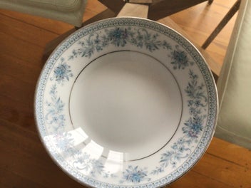 Listing 2 of 4 for Noritake Blue Hill