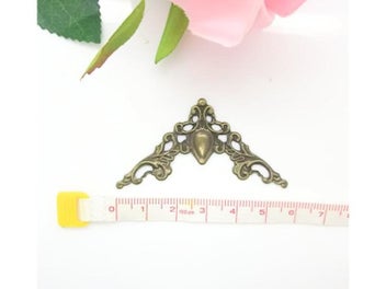 Listing 3 of 6 for - Photo Album Angle Pressure Angle Corner Protector Protects Bronze Color Metal