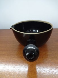 Listing 2 of 5 for Denby 1 Pint Handled Bowl with Pourer