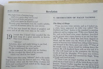 Listing 15 of 16 for Holy Bible New American Edition Catholic Fireside Family Ed VINTAGE (SKU BK45)