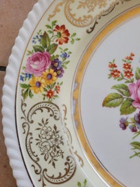 Listing 4 of 6 for Johnson Brothers Old English Cake Plate