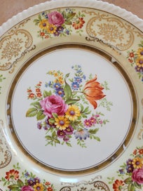 Listing 3 of 6 for Johnson Brothers Old English Cake Plate