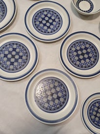 Listing 7 of 19 for Royal Doulton Tangier 1974 - 1982 4 Place 6 piece Dinner Set + Jug + Extras