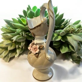Listing 5 of 11 for Add a touch of vintage elegance to your home! And becoming an animal lifesaver